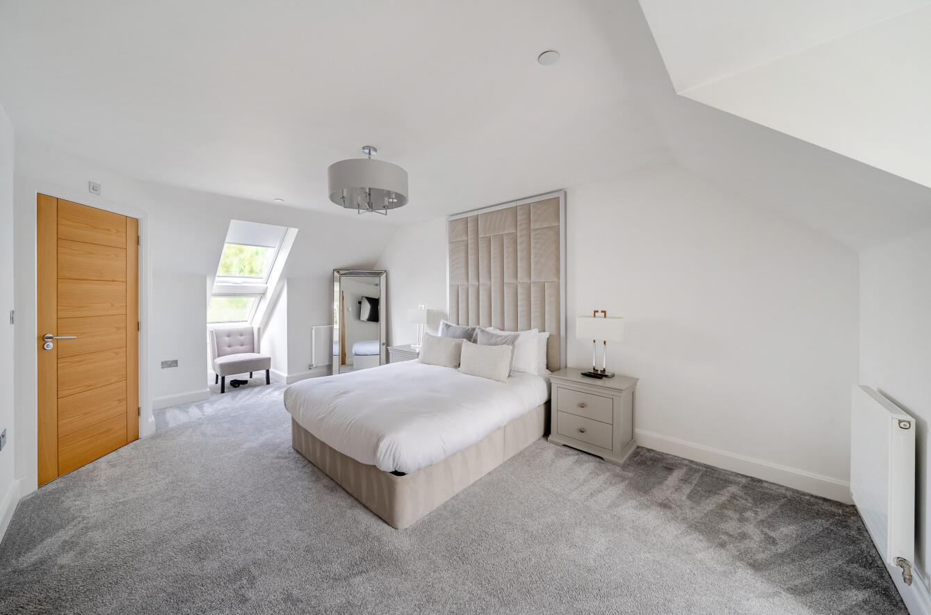 Millwood Gardens, Killay, Swansea, SA2 7BE
